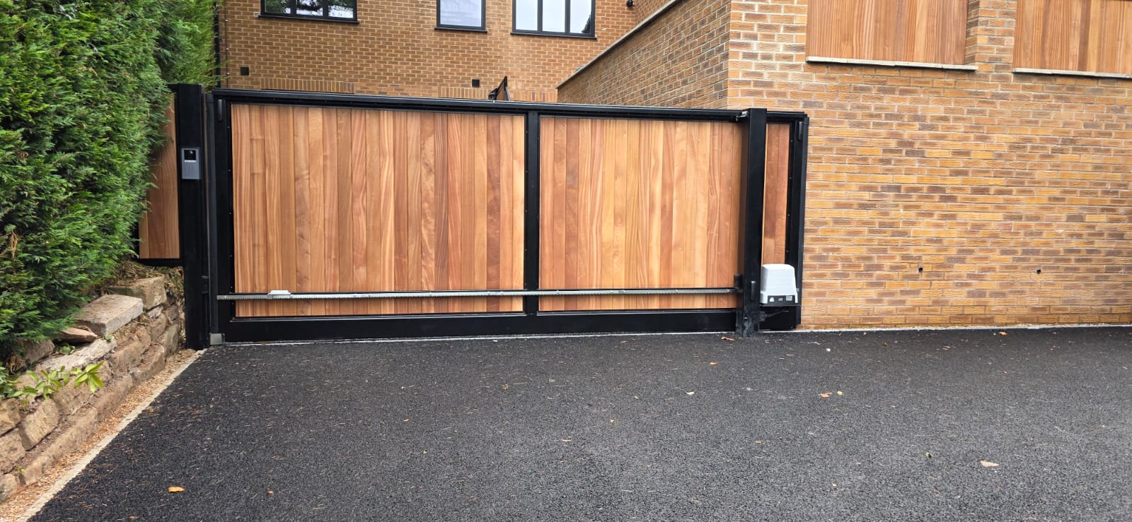 Misura Joinery panelling and architectural details — bespoke wall panelling and period restoration